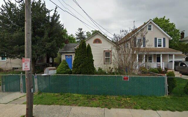69 Hewlett St, Hempstead, NY 11550 (Incomplete)