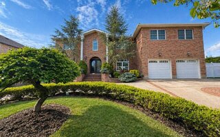 699 Ionia Ave, Staten Island, NY 10312