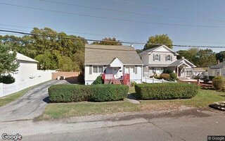 7 E Lakeland St, Bay Shore, NY 11706