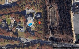 7 Fairmont Ave, Medford, NY 11763