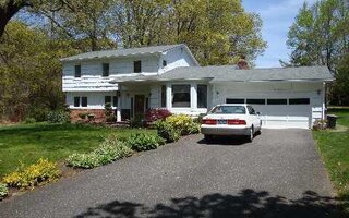7 Florida Ave, Commack, NY 11725