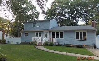 7 Harriet St, Centereach, NY 11720