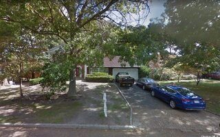 7 Howard Dr, Coram, NY 11727