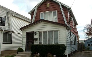 7 Melrose St, Elmont, NY 11003