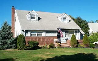 7 Morris Rd, Bethpage, NY 11714