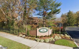 7 Sutton Pl, Islip, NY 11751