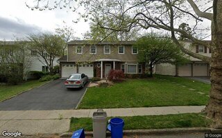 7 Valentine Dr, Albertson, NY 11507