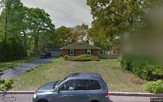 7 Whitfield Ln, Coram, NY 11727
