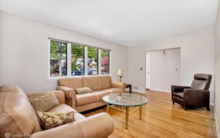 7 Wilson St, Staten Island, NY 10304