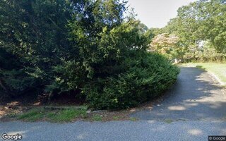 7 Woods Ln, Southampton, NY 11968