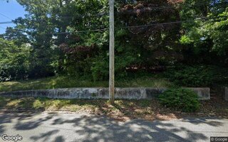 70 Beech St, Lake Grove, NY 11755
