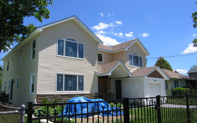 70 Frederick Ave, Freeport, NY 11520