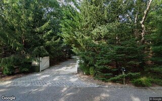 70 Tanager Ln, Water Mill, NY 11976