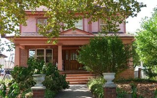 70 Taylor St, Staten Island, NY 10310