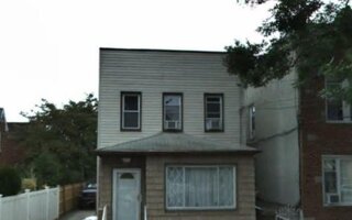7028 73rd St, Glendale, NY 11385