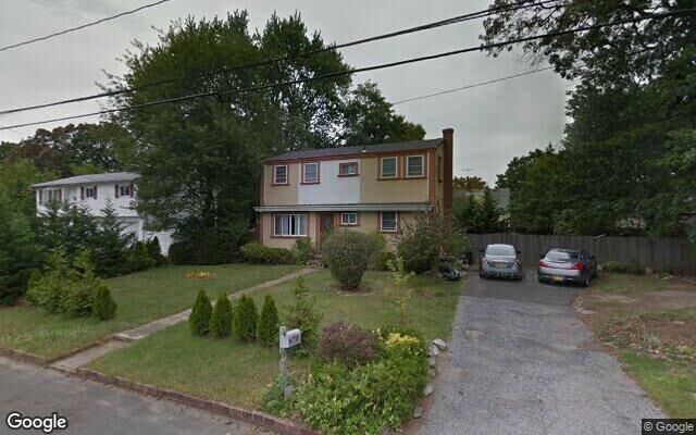 71 Benburb St, Amityville, NY 11701