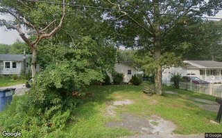 71 Brookhaven Ave, Riverhead, NY 11901