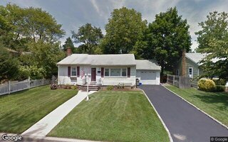 71 Valentine Ave, Glen Cove, NY 11542