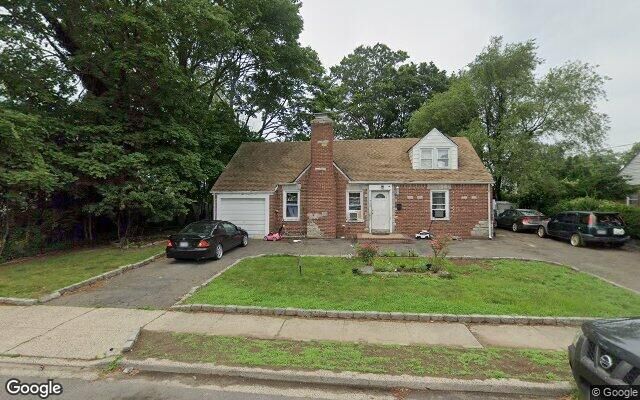 712 Campus St, Uniondale, NY 11553
