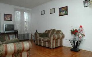 712 E 93rd St, Brooklyn, NY 11236