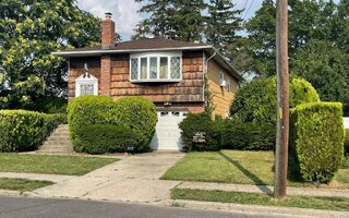 717 Terrace Pl, Uniondale, NY 11553