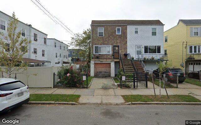 72-09 Burchell Ave, Arverne, NY 11692