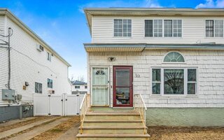 72-12 Almeda Ave, Arverne, NY 11692
