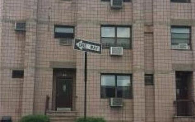 72 Clove Rd #76-2, Brooklyn, NY 11225