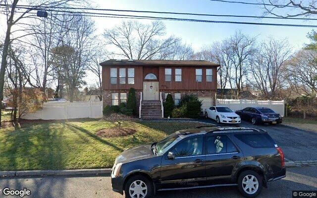72 S 28th St, Wyandanch, NY 11798