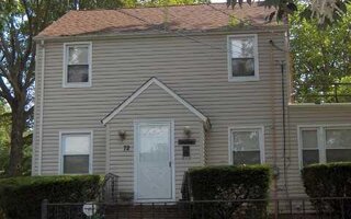 72 Woodside Ave, Freeport, NY 11520