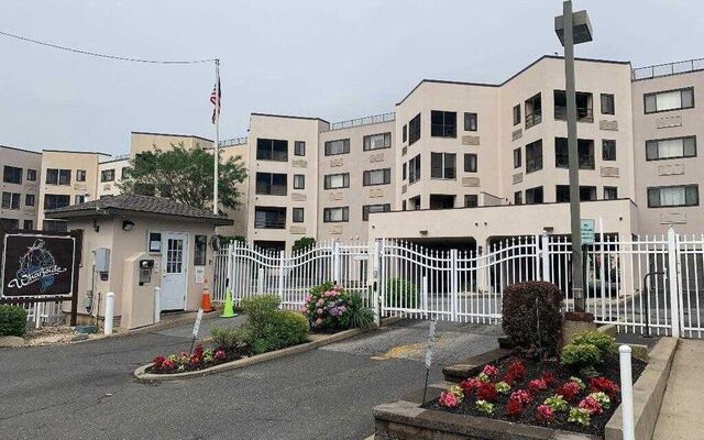 725 Miller Ave #238, Freeport, NY 11520