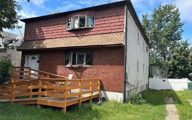 727 Roman Ave, Westbury, NY 11590 (Porch)
