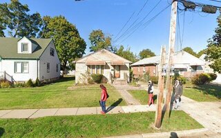 73 Allen St, Hempstead, NY 11550