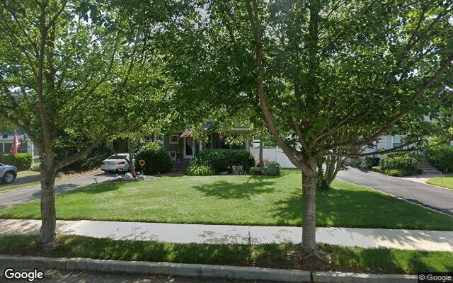 73 Collins Ave, Sayville, NY 11782 (Yard)