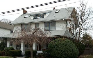 73 Peterson Pl, Lynbrook, NY 11563