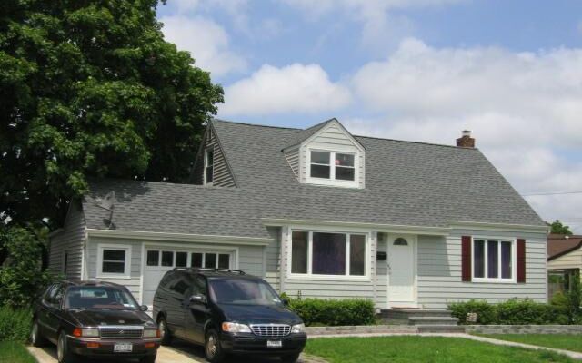 730 Eileen St, Franklin Square, NY 11010