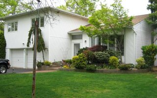 731 Bonnie Dr, Baldwin, NY 11510