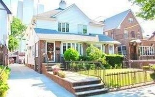 74 89th St, Brooklyn, NY 11209