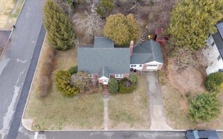 74 Floral Ave, Bethpage, NY 11714