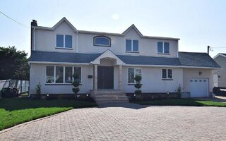 74 Norman Ave, Amityville, NY 11701