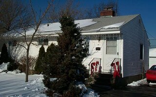 74 Tyler St, Freeport, NY 11520