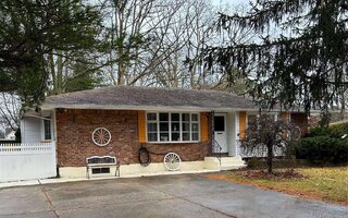 741 Ocean Ave, Bohemia, NY 11716