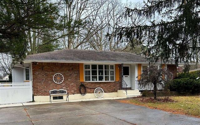 741 Ocean Ave, Bohemia, NY 11716 (House View)