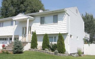 741 S Long Beach Ave, Freeport, NY 11520