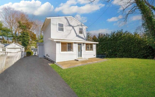 745 Mount Sinai Coram Rd, Mount Sinai, NY 11766