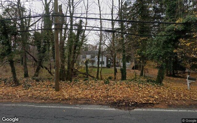 75 Centerport Rd, Greenlawn, NY 11740