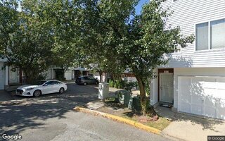 75 Jamie Ln #821, Staten Island, NY 10312