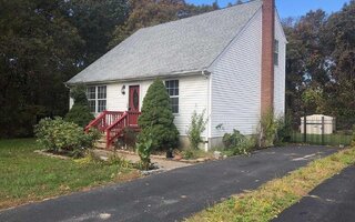 75 Palmetto Dr, Shirley, NY 11967