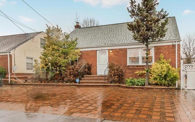 750 Meacham Ave, Elmont, NY 11003 (House View)