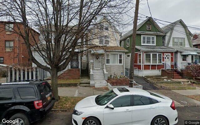 76-12 164th St, Fresh Meadows, NY 11366